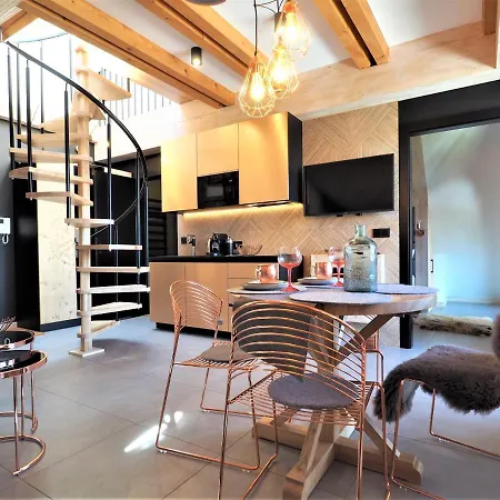 Vip Royal زاكوباني